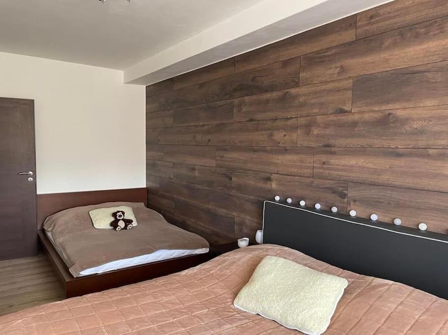 Apartman S Nadhernym Vyhladom Na Tatry Veľký Slavkov Buitenkant foto