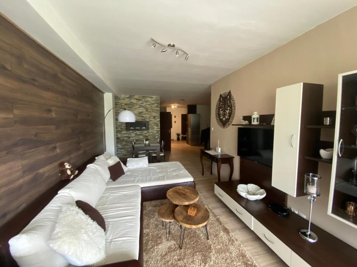 Apartman S Nadhernym Vyhladom Na Tatry Veľký Slavkov Buitenkant foto
