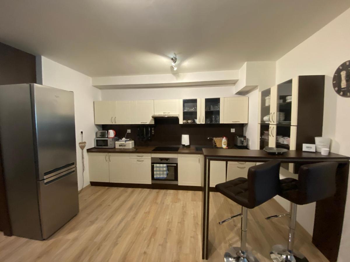 Apartman S Nadhernym Vyhladom Na Tatry Veľký Slavkov Buitenkant foto
